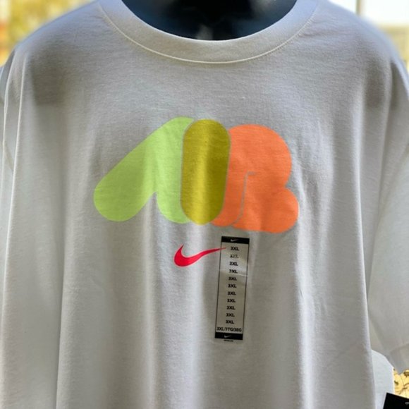Nike (Lot of 4) T-shirt Bundle. Brand New. Mens Size: Medium - Picture 6 of 7
